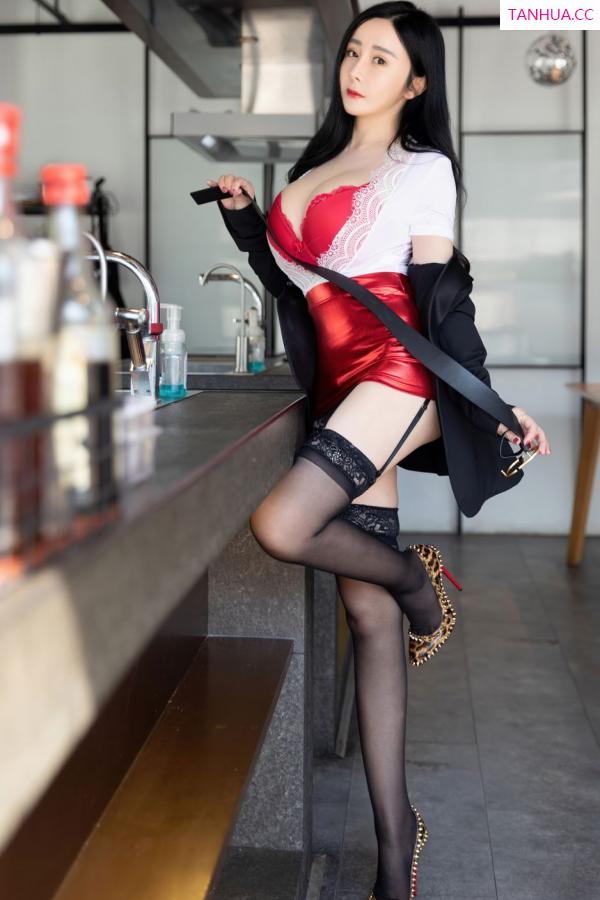 允薾  [XiuRen]高清写真图 2021.03.01 No.3148 允爾第27张图片